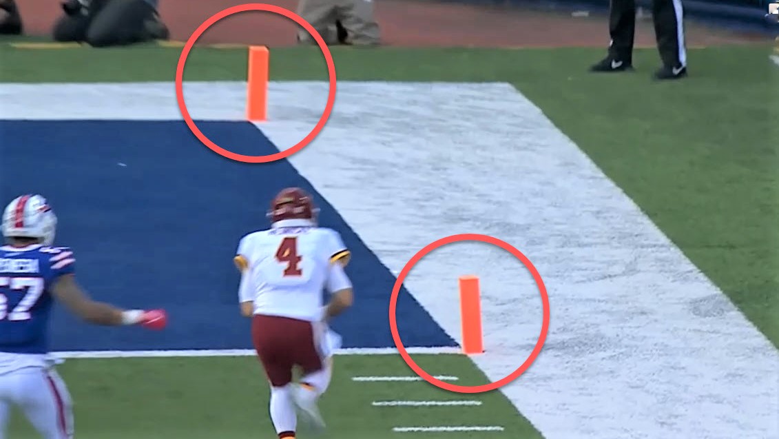 21 Week 3 WAS BUF pylon is located OOB with 2 circles (4)